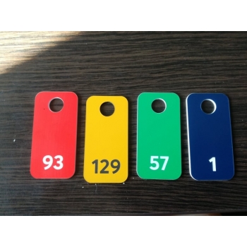 Żeton numerowany z laminatu - kolorowy